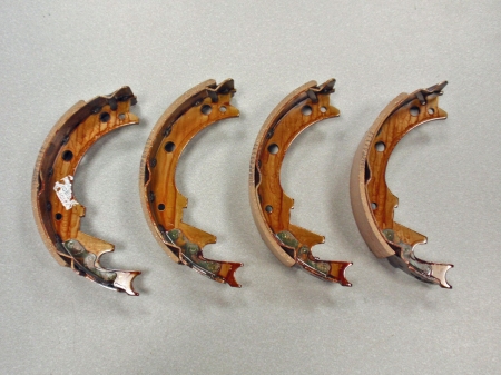 Szczęki hamulcowe Kia K3000 z lat 1998-2000