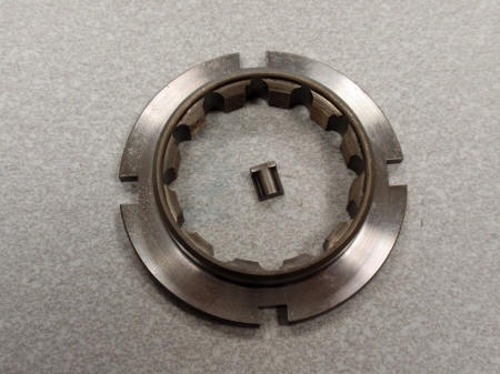 Nakrętka piasty sprzęgła wolnego koła Kia Sportage I, II typ II