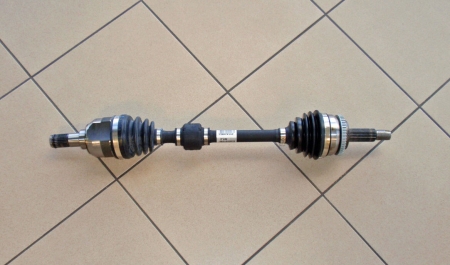 Półoś napędowa lewa Kia Venga, Hyundai IX20 CRDI