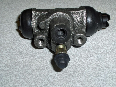 Cylinderek hamulcowy Kia Pride